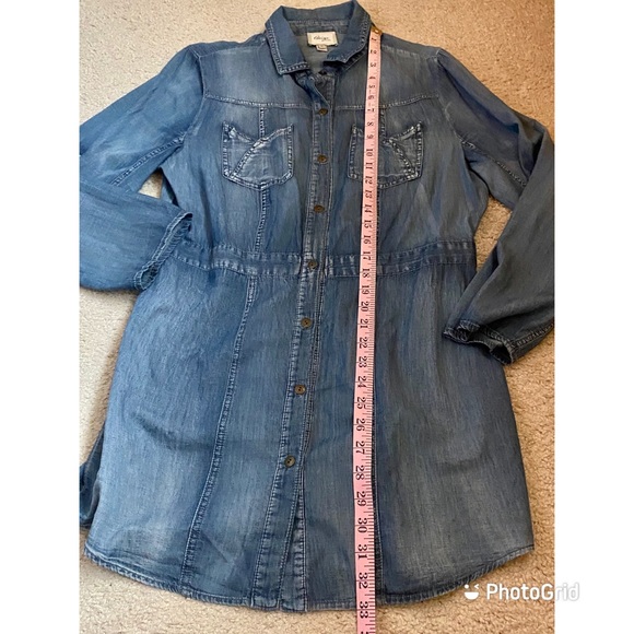 Beige by Eci light denim button down tunic - Picture 8 of 10